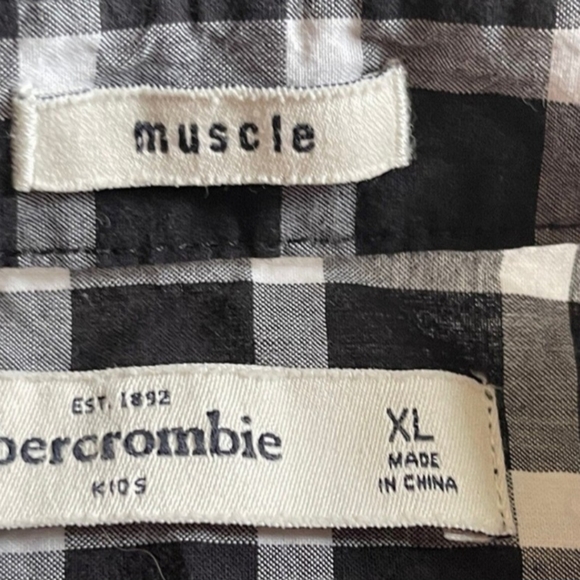 ABERCROMBIE KIDS - Picture 2 of 2